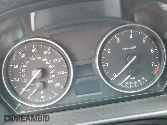 2011 BMW 3 Series 328i xDrive z VIN WBAPK5G54BNN51901, wystawiony jako Copart lot #53921885 z przebiegiem Nie podano mil oraz Szkody całkowita. Historia ofert i sprzedaży dostępna na DreamBid. Obrazek 9.