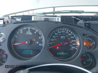 2007 Chevrolet Tahoe LS z VIN 1GNFC13C17R293787, wystawiony jako IAAI lot #42517818 z przebiegiem 293 307 mil mil oraz . Historia ofert i sprzedaży dostępna na DreamBid. Obrazek 7.
