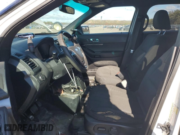 2016 Ford Utility Police Interceptor with VIN 1FM5K8AR5GGC95704, listed as a Copart auction lot 75960233 with 168,894 mi miles and Non Repairable. Bid and sale history available at carsss.com. Image 7.