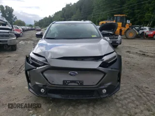 2023 Subaru Solterra Premium z VIN JTMABABA9PA006278, wystawiony jako Copart lot #60507653 z przebiegiem 5604 mil mil oraz . Historia ofert i sprzedaży dostępna na DreamBid. Obrazek 5.