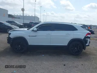 2022 Volkswagen Atlas SE with VIN 1V2WE2CA1NC217119, listed as a IAAI auction lot 42251488 with 45,034 mi miles and . Bid and sale history available at DreamBid. Image 15.