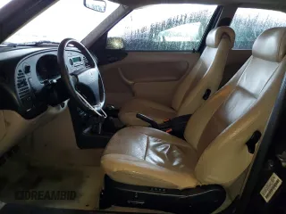 1997 Saab 900 SE z VIN YS3DF35N6V2052503, wystawiony jako Copart lot #84914574 z przebiegiem 169 980 mil mil oraz Szkoda całkowita • Salvage title. Historia ofert i sprzedaży dostępna na DreamBid. Obrazek 7.