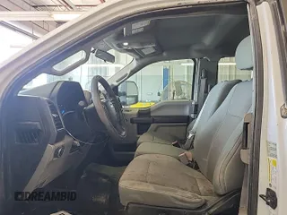 2019 Ford F-250 XL с VIN 1FT7X2B64KEE42034, выставлен на аукционе IAAI как лот 42785447 с пробегом 170 756 миль миль и . История ставок и продаж доступна на DreamBid. Изображение 18.