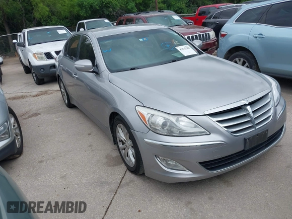 2013 Hyundai Genesis 3.8L with VIN KMHGC4DD1DU245412, listed as a IAAI auction lot 42133286 with 184,151 mi miles and . Bid and sale history available at DreamBid. Image 1.