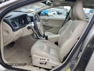 2016 Volvo V60 T5 Drive-E Premier with VIN YV140MEK0G1294887, listed as a Copart auction lot 82154443 with 85,710 mi miles. Bid and sale history available at carsss.com. Image 7.
