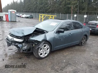 2011 Ford Fusion SE with VIN 3FAHP0HA2BR343753, listed as a IAAI auction lot 41659205 with 110,822 mi miles. Bid and sale history available at carsss.com. Image 18.