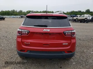 2019 Jeep Compass Latitude with VIN 3C4NJDBB7KT735802, listed as a Copart auction lot 57726275 with 58,660 mi miles and Salvage title. Bid and sale history available at DreamBid. Image 6.