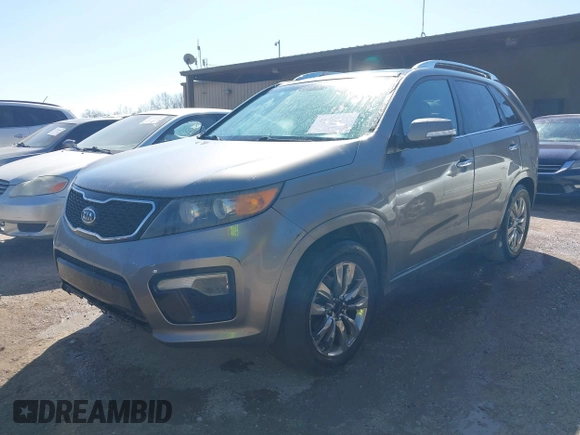 2012 Kia Sorento SX with VIN 5XYKW4A22CG293994, listed as a IAAI auction lot 41785367 with 152,636 mi miles. Bid and sale history available at carsss.com. Image 2.