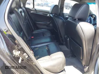 2004 Acura TL z VIN 19UUA66224A017880, wystawiony jako IAAI lot #42408799 z przebiegiem 241 047 mil mil oraz . Historia ofert i sprzedaży dostępna na DreamBid. Obrazek 8.