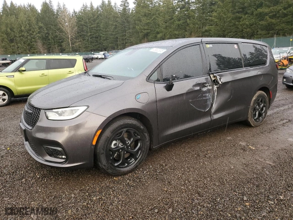 2023 Chrysler Pacifica Hybrid Touring L with VIN 2C4RC1L76PR543771, listed as a Copart auction lot 43982305 with 105,858 mi miles and Salvage Title. Bid and sale history available at carsss.com. Image 1.