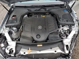2022 Mercedes-Benz E 450 z VIN W1KZF5KB0NB032899, wystawiony jako Copart lot #82189393 z przebiegiem 16 372 mil mil oraz . Historia ofert i sprzedaży dostępna na DreamBid. Obrazek 11.