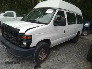 2008 Ford Econoline Cargo Commercial z VIN 1FTNE24W78DA10529, wystawiony jako IAAI lot #42030310 z przebiegiem 359 982 mil mil oraz . Historia ofert i sprzedaży dostępna na DreamBid. Obrazek 2.