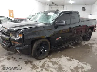 2017 Chevrolet Silverado 1500 LT with VIN 1GCVKREC5HZ253927, listed as a IAAI auction lot 41720221 with 110,141 mi miles. Bid and sale history available at carsss.com. Image 2.