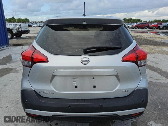 2020 Nissan Kicks SR z VIN 3N1CP5DV7LL532884, wystawiony jako Copart lot #58749755 z przebiegiem 78 846 mil mil oraz Czysty tytuł • Clean title. Historia ofert i sprzedaży dostępna na DreamBid. Obrazek 6.