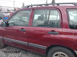 2002 Chevrolet Tracker z VIN 2CNBJ13C626925583, wystawiony jako IAAI lot #41636212 z przebiegiem 181 341 mil mil oraz . Historia ofert i sprzedaży dostępna na DreamBid. Obrazek 14.