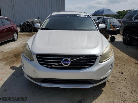 2015 Volvo XC60 T5 Drive-E Premier with VIN YV440MDKXF2735129, listed as a Copart auction lot 54358205 with 127,241 mi miles and Clean Title. Bid and sale history available at carsss.com. Image 5.