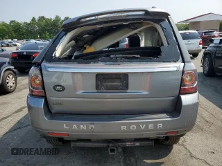 2013 Land Rover LR2 z VIN SALFR2BG0DH376008, wystawiony jako Copart lot #59855425 z przebiegiem Nie podano mil oraz Szkoda całkowita • Salvage title. Historia ofert i sprzedaży dostępna na DreamBid. Obrazek 6.