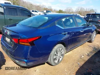 2020 Nissan Altima S z VIN 1N4BL4BV3LC184777, wystawiony jako IAAI lot #41631926 z przebiegiem 159 964 mil mil oraz . Historia ofert i sprzedaży dostępna na DreamBid. Obrazek 4.