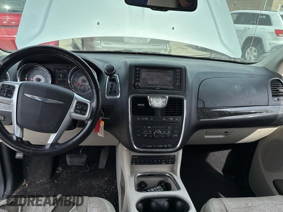 2011 Chrysler Town & Country Limited with VIN 2A4RR6DGXBR783676, listed as a Copart auction lot 47818865 with 126,082 mi miles and Clean Title. Bid and sale history available at carsss.com. Image 9.