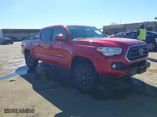 2021 Toyota Tacoma 4WD SR5 with VIN 3TMDZ5BN7MM110656, listed as a IAAI auction lot 41871756 with 12,653 mi miles. Bid and sale history available at carsss.com. Image 1.
