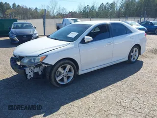 2013 Toyota Camry L with VIN 4T1BF1FK1DU287011, listed as a IAAI auction lot 41864921 with 54,946 mi miles. Bid and sale history available at carsss.com. Image 18.