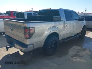 2012 Ford F-150 XL z VIN 1FTFW1CF8CFC93677, wystawiony jako IAAI lot #42219209 z przebiegiem 215 708 mil mil oraz . Historia ofert i sprzedaży dostępna na DreamBid. Obrazek 4.