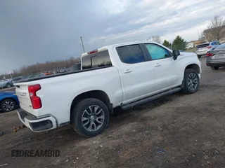 2022 Chevrolet Silverado 1500 RST with VIN 3GCUDEET5NG690627, listed as a IAAI auction lot 41832932 with 39,435 mi miles and . Bid and sale history available at DreamBid. Image 4.