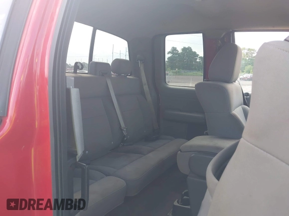 2004 Ford F-150 STX z VIN 1FTRX04W74KD79218, wystawiony jako IAAI lot #42853639 z przebiegiem 197 500 mil mil oraz . Historia ofert i sprzedaży dostępna na DreamBid. Obrazek 8.