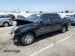 2013 Toyota Tacoma z VIN 5TFJX4CN1DX030720, wystawiony jako Copart lot #60497035 z przebiegiem 188 318 mil mil oraz Szkoda całkowita • Salvage title. Historia ofert i sprzedaży dostępna na DreamBid. Obrazek 1.