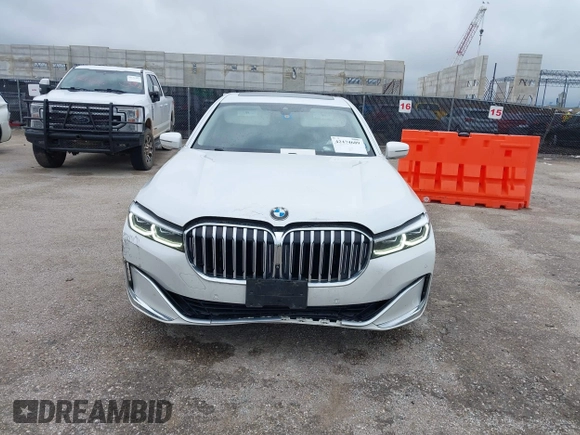 2020 BMW 7 Series 740i z VIN WBA7T2C07LCE11573, wystawiony jako IAAI lot #42474689 z przebiegiem 63 015 mil mil oraz . Historia ofert i sprzedaży dostępna na DreamBid. Obrazek 6.