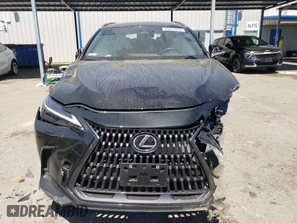 2024 Lexus NX 350h Luxury z VIN JTJHKCEZ7R5012259, wystawiony jako Copart lot #53751255 z przebiegiem Nie podano mil oraz Szkoda całkowita • Salvage title. Historia ofert i sprzedaży dostępna na DreamBid. Obrazek 5.