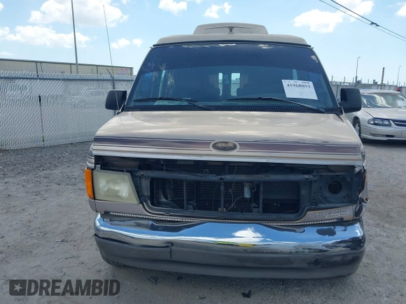 1994 Ford Econoline Cargo with VIN 1FDEE14N5RHB72537, listed as a IAAI auction lot 41968893 with 245,866 mi miles. Bid and sale history available at carsss.com. Image 12.