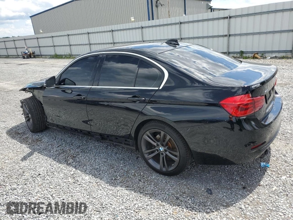 2017 BMW 3 Series 330i xDrive z VIN WBA8D9C33HA005326, wystawiony jako Copart lot #55651035 z przebiegiem 32 829 mil mil oraz Szkoda całkowita • Salvage title. Historia ofert i sprzedaży dostępna na DreamBid. Obrazek 2.
