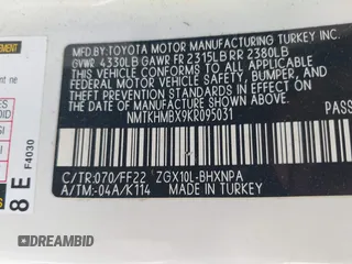 2019 Toyota C-HR XLE z VIN NMTKHMBX9KR095031, wystawiony jako IAAI lot #42191087 z przebiegiem 102 167 mil mil oraz . Historia ofert i sprzedaży dostępna na DreamBid. Obrazek 9.