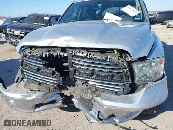 2015 Ram 1500 Lone Star z VIN 1C6RR6LT0FS500850, wystawiony jako IAAI lot #41273883 z przebiegiem 120 178 mil mil oraz . Historia ofert i sprzedaży dostępna na DreamBid. Obrazek 6.