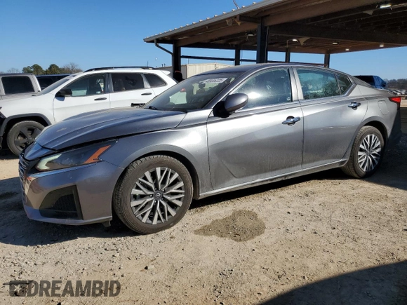 2023 Nissan Altima 2.5 SV with VIN 1N4BL4DV5PN345086, listed as a Copart auction lot 46935225 with 83,161 mi miles and Salvage Title. Bid and sale history available at carsss.com. Image 1.
