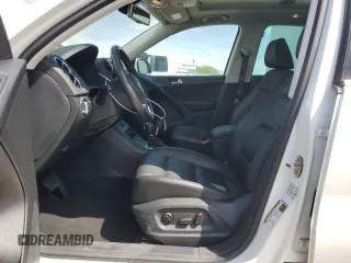 2016 Volkswagen Tiguan SEL with VIN WVGAV7AX8GW581339, listed as a Copart auction lot 52997855 with 47,096 mi miles and Salvage Title. Bid and sale history available at DreamBid. Image 7.