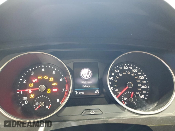 2018 Volkswagen Tiguan SEL with VIN 3VV2B7AX9JM197161, listed as a Copart auction lot 59836195 with 111,195 mi miles and Salvage title. Bid and sale history available at DreamBid. Image 9.