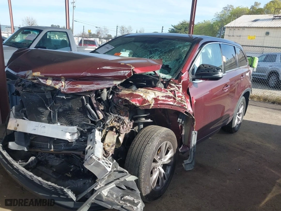 2015 Toyota Highlander LE with VIN 5TDBKRFH1FS147423, listed as a IAAI auction lot 41830801 with 1 mi miles. Bid and sale history available at carsss.com. Image 17.