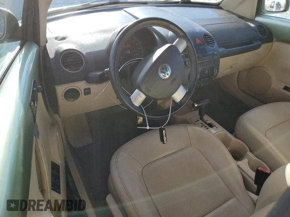 2008 Volkswagen Beetle SE with VIN 3VWRF31Y78M400350, listed as a Copart auction lot 84229794 with 198,777 mi miles and Salvage title. Bid and sale history available at DreamBid. Image 8.
