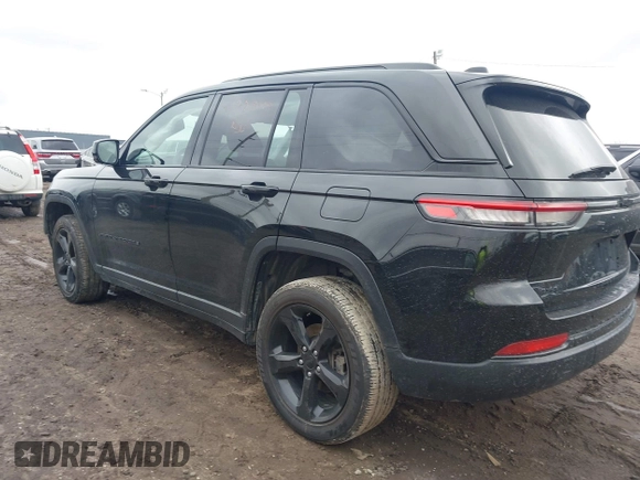 2023 Jeep Grand Cherokee Laredo z VIN 1C4RJHAG4PC599198, wystawiony jako IAAI lot #41741474 z przebiegiem 19 162 mil mil oraz . Historia ofert i sprzedaży dostępna na DreamBid. Obrazek 3.