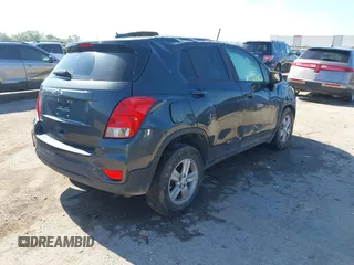 2020 Chevrolet Trax LS z VIN 3GNCJKSB4LL231860, wystawiony jako IAAI lot #42236291 z przebiegiem Nie podano mil oraz . Historia ofert i sprzedaży dostępna na DreamBid. Obrazek 4.