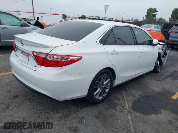 2017 Toyota Camry XLE z VIN 4T1BF1FKXHU797542, wystawiony jako IAAI lot #42374500 z przebiegiem 49 983 mil mil oraz . Historia ofert i sprzedaży dostępna na DreamBid. Obrazek 4.