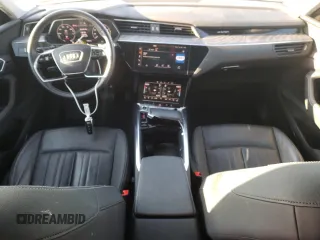 2021 Audi e-tron Sportback Premium Plus with VIN WA12AAGE9MB001276, listed as a Copart auction lot 47997464 with 35,672 mi miles and Salvage title. Bid and sale history available at DreamBid. Image 8.