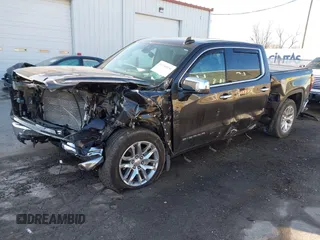 2021 GMC Sierra 1500 SLT z VIN 3GTU9DED9MG176881, wystawiony jako IAAI lot #41140356 z przebiegiem 21 553 mil mil oraz . Historia ofert i sprzedaży dostępna na DreamBid. Obrazek 18.