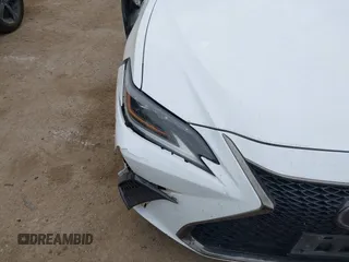 2019 Lexus ES 350 with VIN 58ABZ1B16KU001678, listed as a IAAI auction lot 41579443 with 146,789 mi miles and . Bid and sale history available at DreamBid. Image 6.