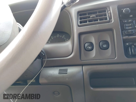 2001 Ford Excursion Limited с VIN 1FMNU42L91EC54752, выставлен на аукционе IAAI как лот 42490476 с пробегом 180 533 миль миль и . История ставок и продаж доступна на DreamBid. Изображение 11.