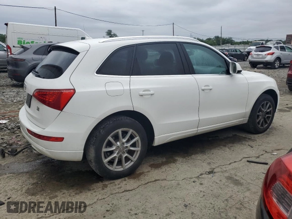 2010 Audi Q5 Premium Plus z VIN WA1LKAFPXAA020442, wystawiony jako Copart lot #62762045 z przebiegiem 136 816 mil mil oraz Szkoda całkowita • Salvage title. Historia ofert i sprzedaży dostępna na DreamBid. Obrazek 3.