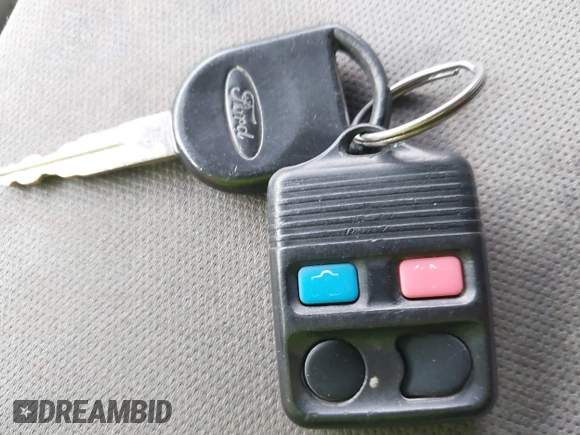 2008 Ford F-150 XL с VIN 1FTRW12W98FB31577, выставлен на аукционе IAAI как лот 42303789 с пробегом 130 705 миль миль и . История ставок и продаж доступна на DreamBid. Изображение 11.