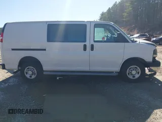 2018 Chevrolet Express Cargo Van with VIN 1GCWGAFG3J1907420, listed as a IAAI auction lot 41510854 with 91,112 mi miles. Bid and sale history available at carsss.com. Image 13.